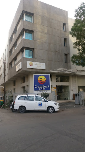 COMFORT INN LEGACY BY ONE EARTH, RAJKOT