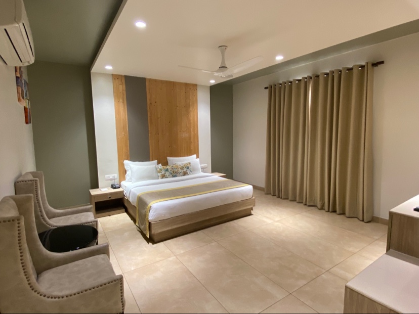 Hotel Maplewood Premier Haldwani